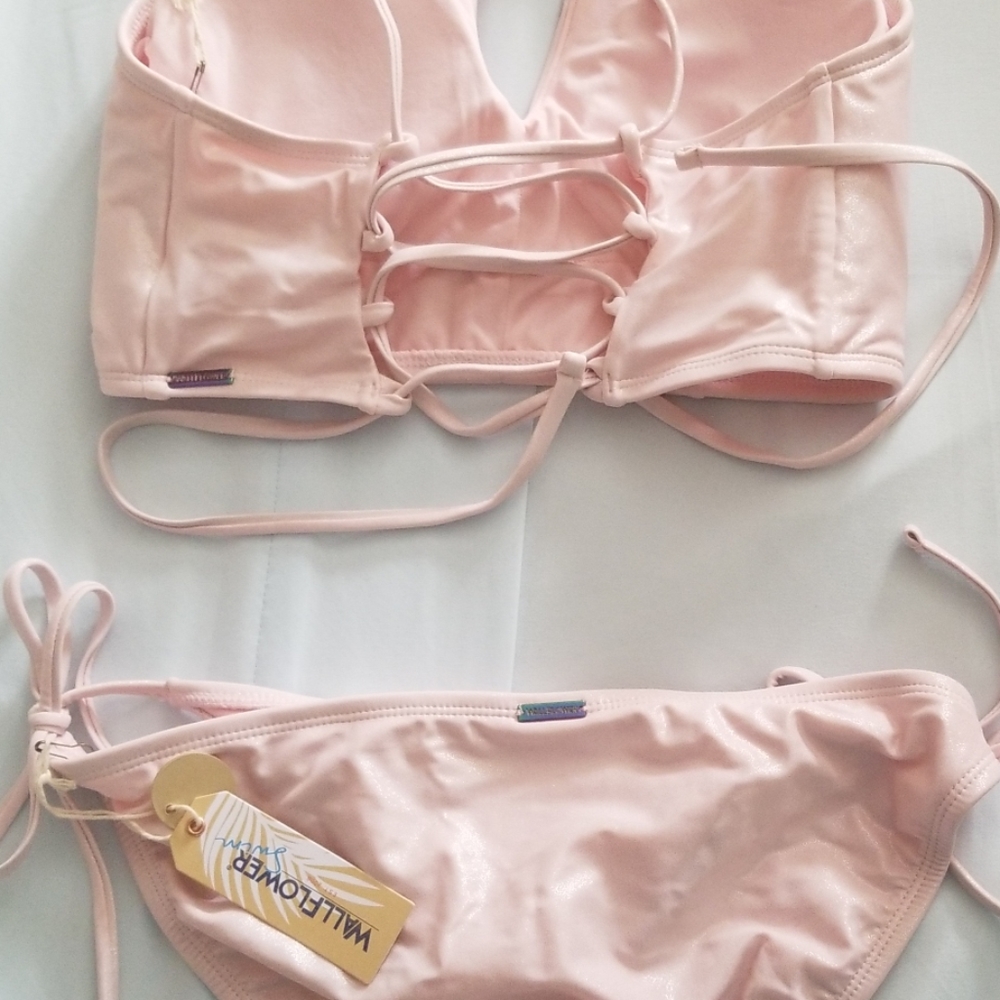 Wallflower Swim. Shimmer pink